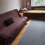 Stary Mokotow Blisko Metra Nie Ma Wynajmu Dlugoterminowego Najdluzszy To 2 Tygodnie
