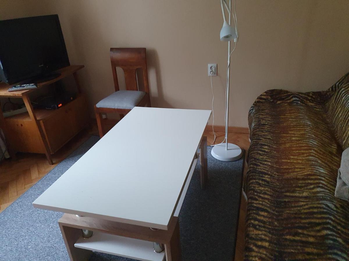 Stary Mokotow Blisko Metra Nie Ma Wynajmu Dlugoterminowego Najdluzszy To 2 Tygodnie Apartment *